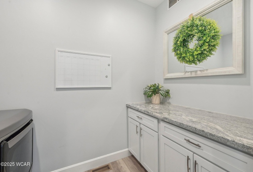 6856 Creekview Court, Huntsville, Ohio, 5 Bedrooms Bedrooms, ,3 BathroomsBathrooms,Residential,For Sale,Creekview,306498