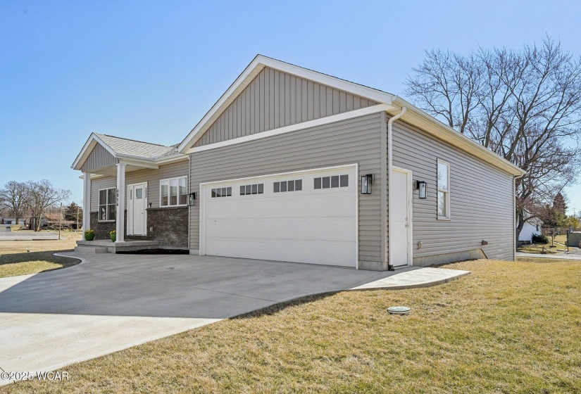 6856 Creekview Court, Huntsville, Ohio, 5 Bedrooms Bedrooms, ,3 BathroomsBathrooms,Residential,For Sale,Creekview,306498