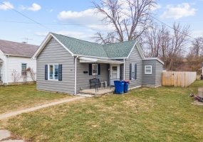 817 Water Street, Piqua, Ohio 45356, 3 Bedrooms Bedrooms, ,1 BathroomBathrooms,Residential,For Sale,Water,1037444