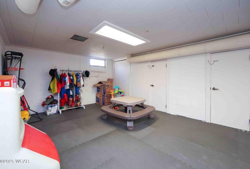 312 Elm Street, Bluffton, Ohio, 3 Bedrooms Bedrooms, ,2 BathroomsBathrooms,Residential,For Sale,Elm,306508