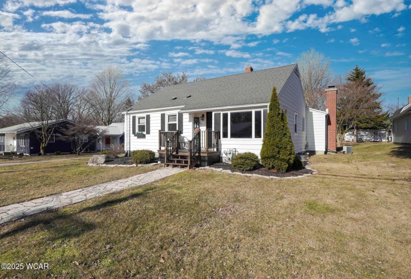 312 Elm Street, Bluffton, Ohio, 3 Bedrooms Bedrooms, ,2 BathroomsBathrooms,Residential,For Sale,Elm,306508