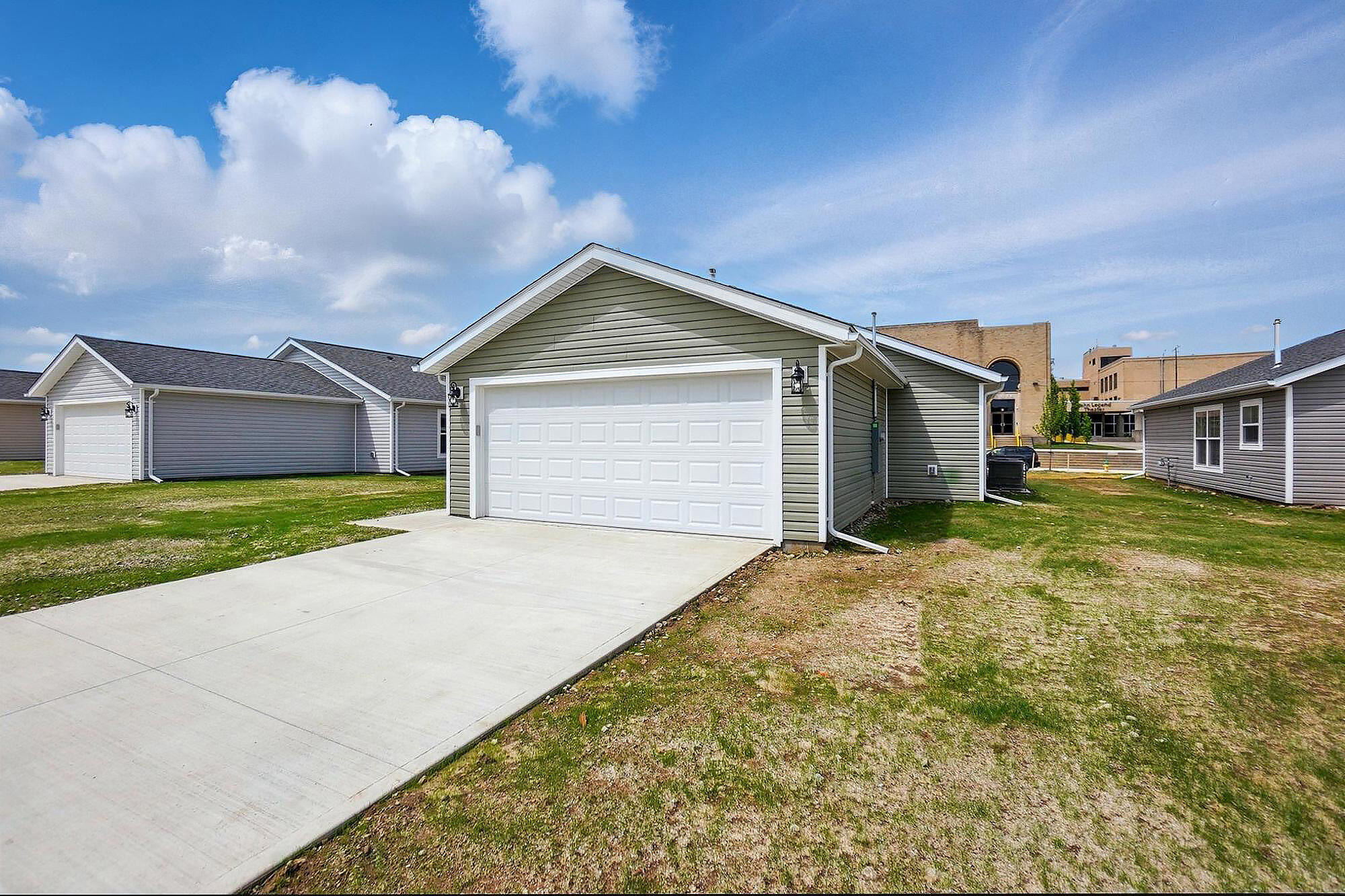 634 Clifton Avenue, Springfield, Ohio 45505