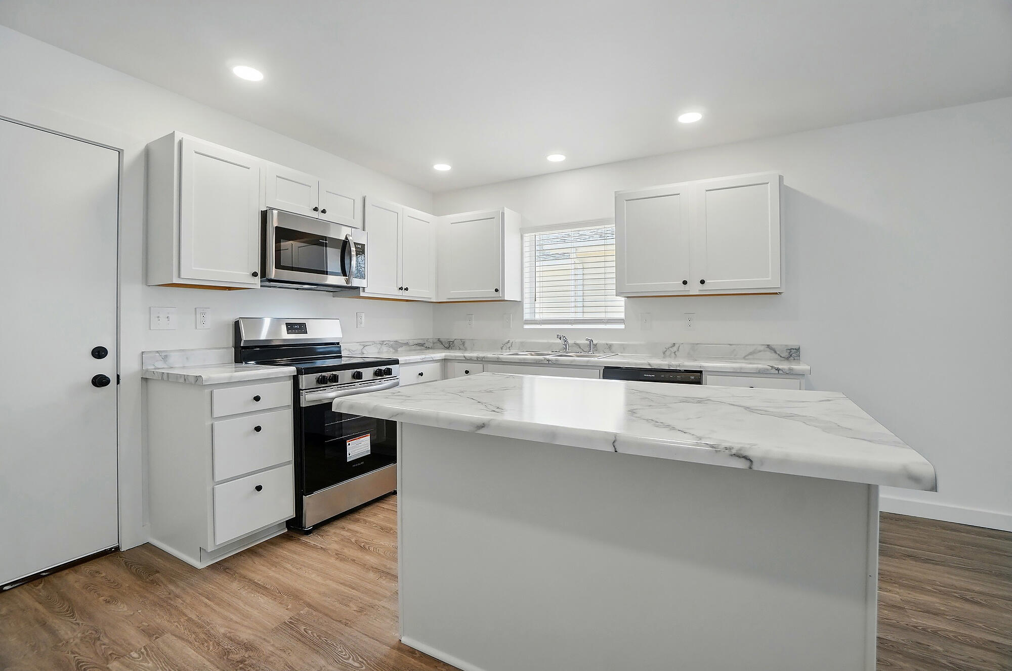 710 Clifton Avenue, Springfield, Ohio 45505