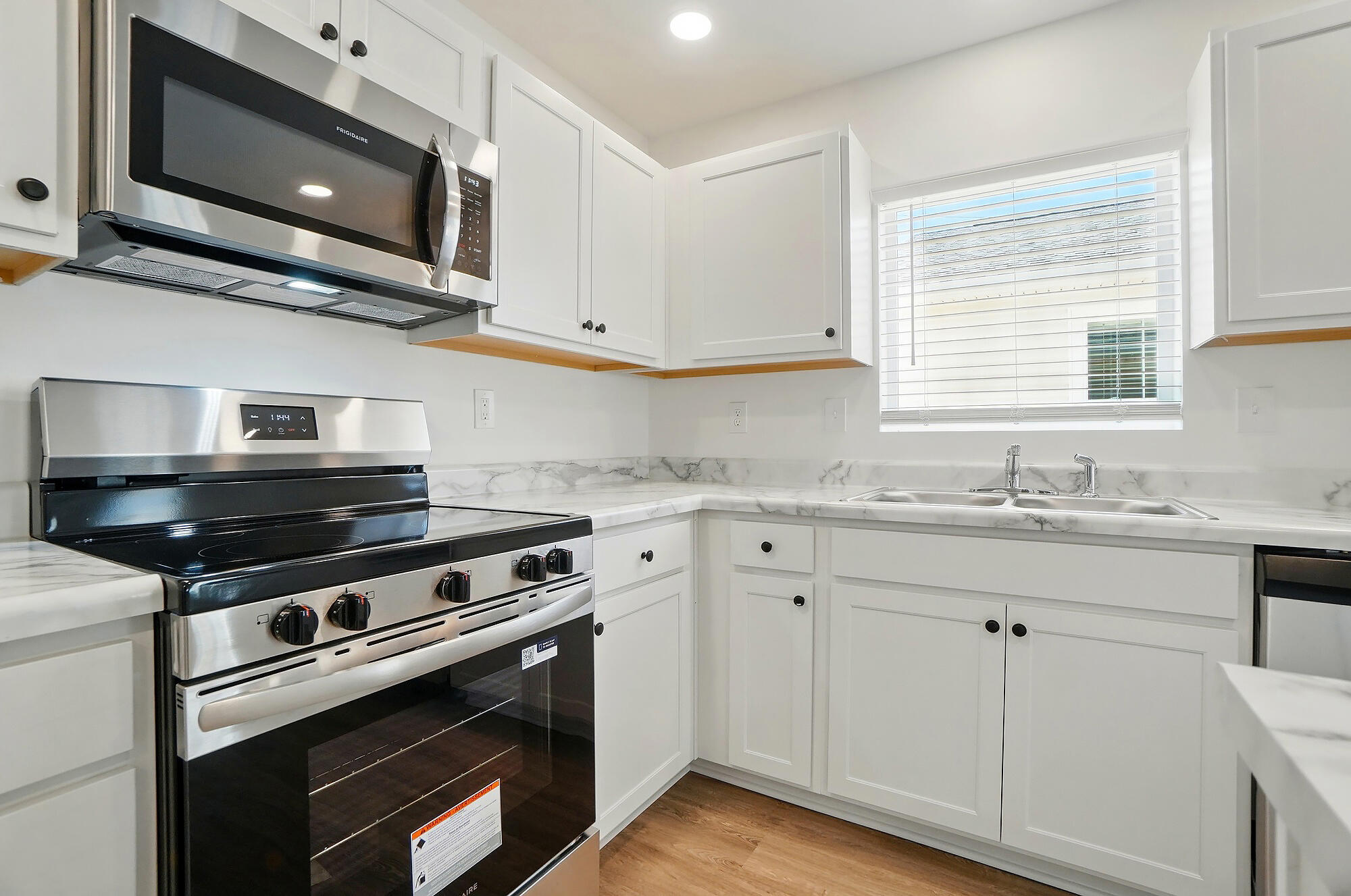 710 Clifton Avenue, Springfield, Ohio 45505