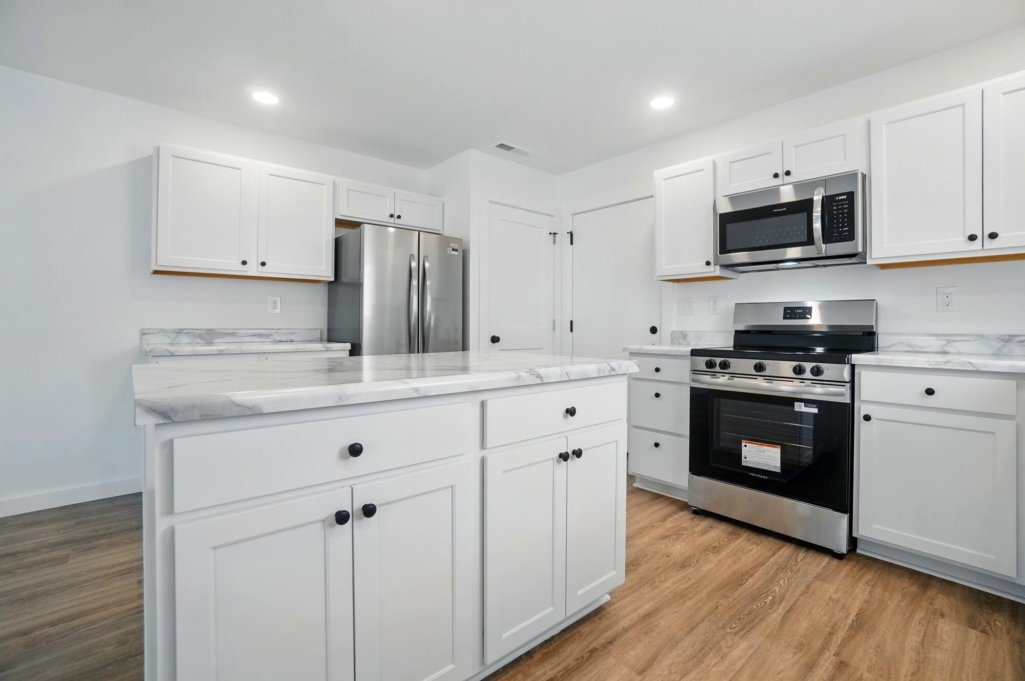 710 Clifton Avenue, Springfield, Ohio 45505
