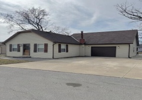 117 Woodward Avenue, Celina, Ohio 45822, 2 Bedrooms Bedrooms, ,1 BathroomBathrooms,Residential,For Sale,Woodward,1037470