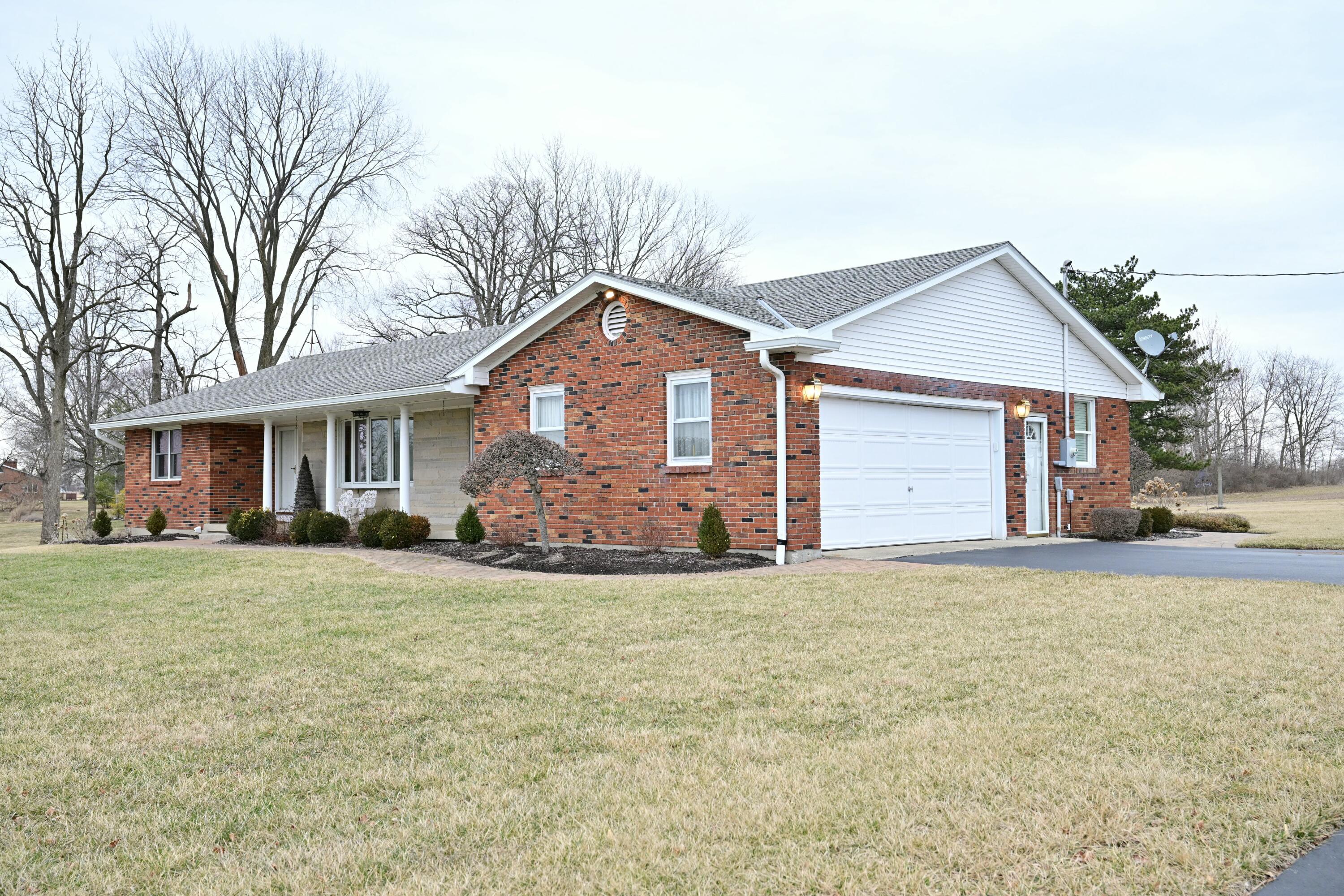 3485 Alcony Conov Road, Casstown, Ohio 45312