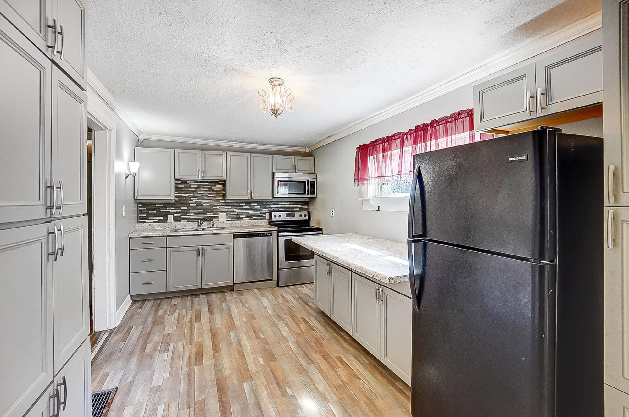 738 Center Street, Springfield, Ohio 45506