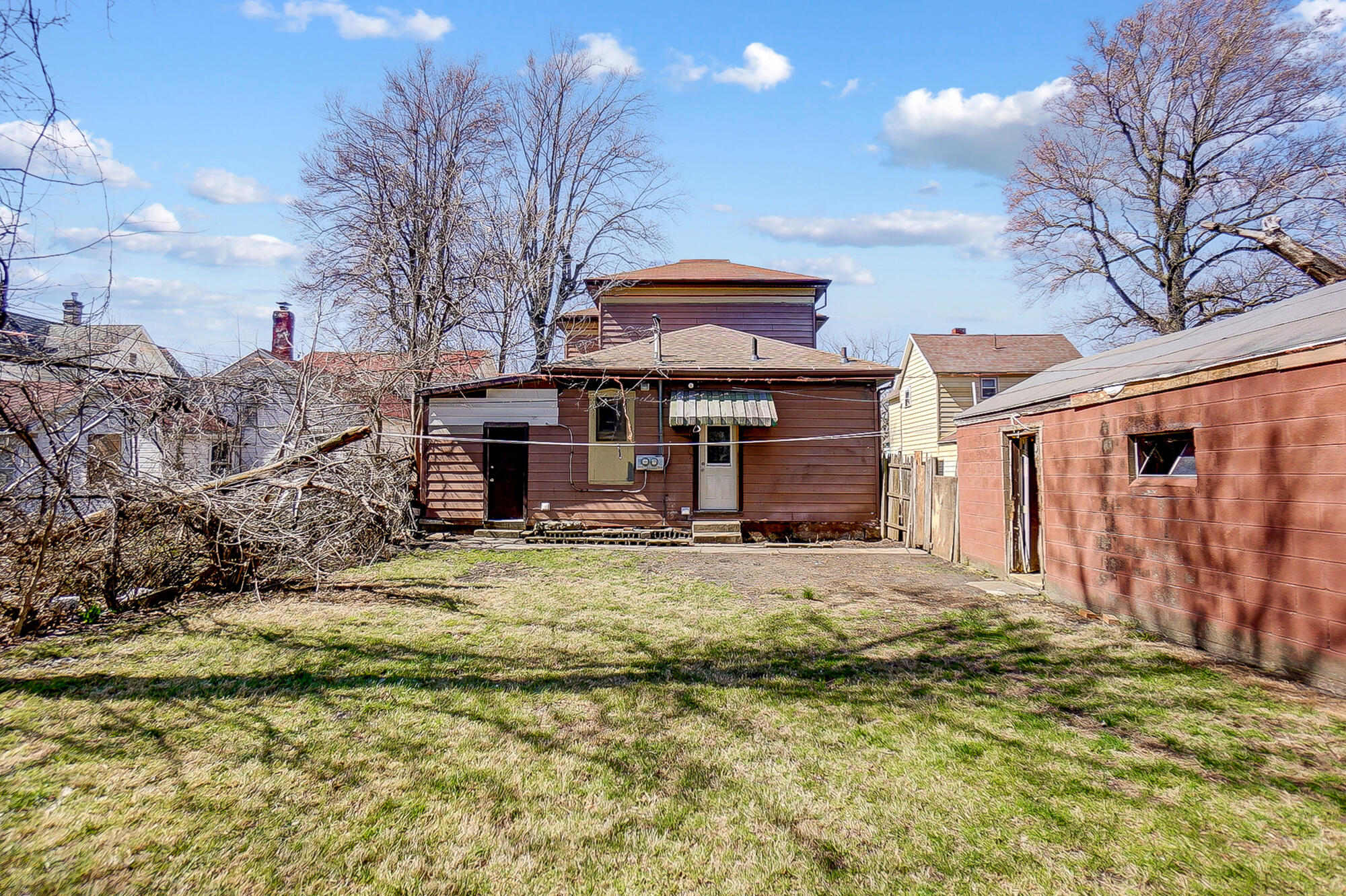 738 Center Street, Springfield, Ohio 45506
