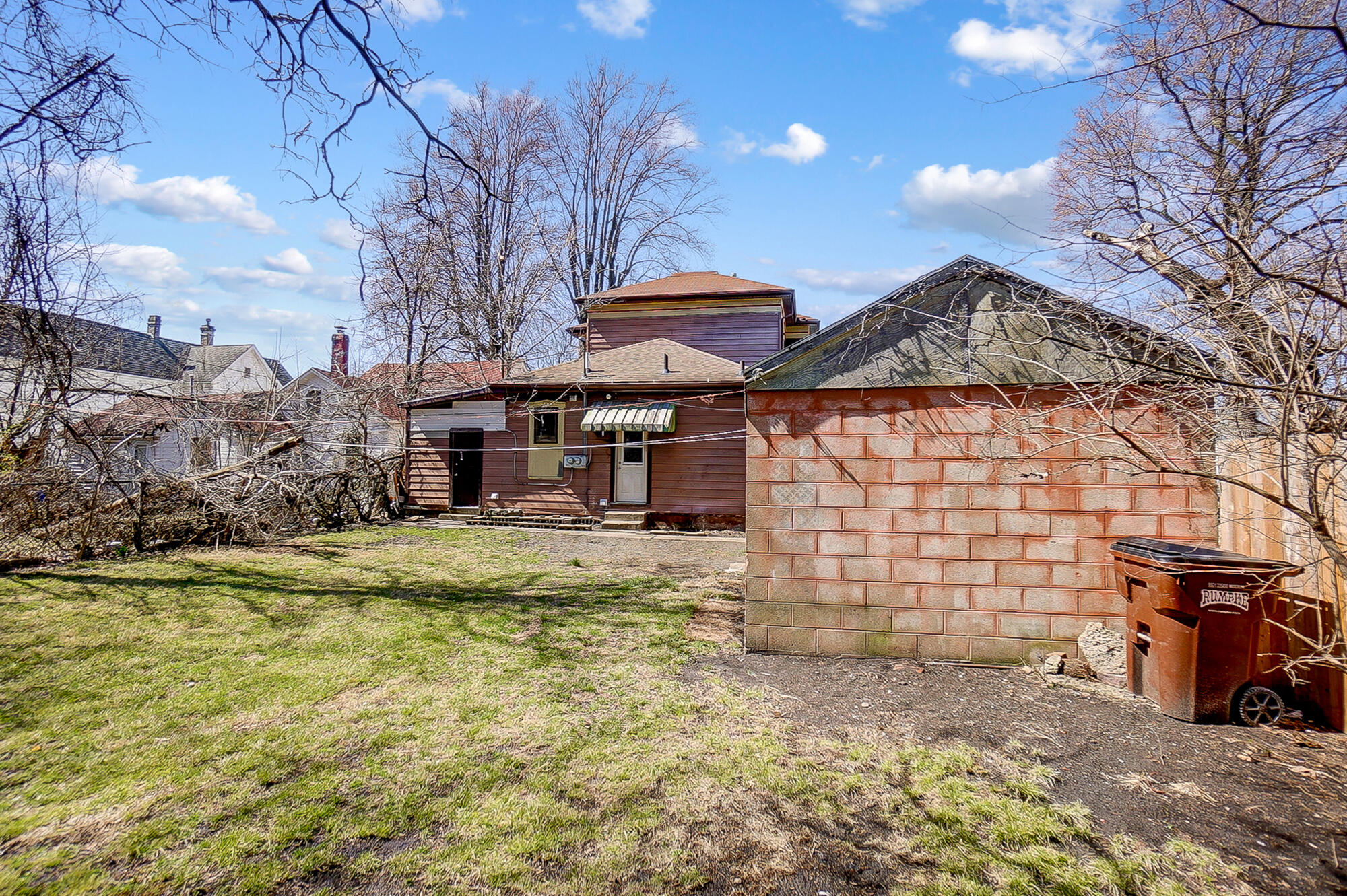 738 Center Street, Springfield, Ohio 45506
