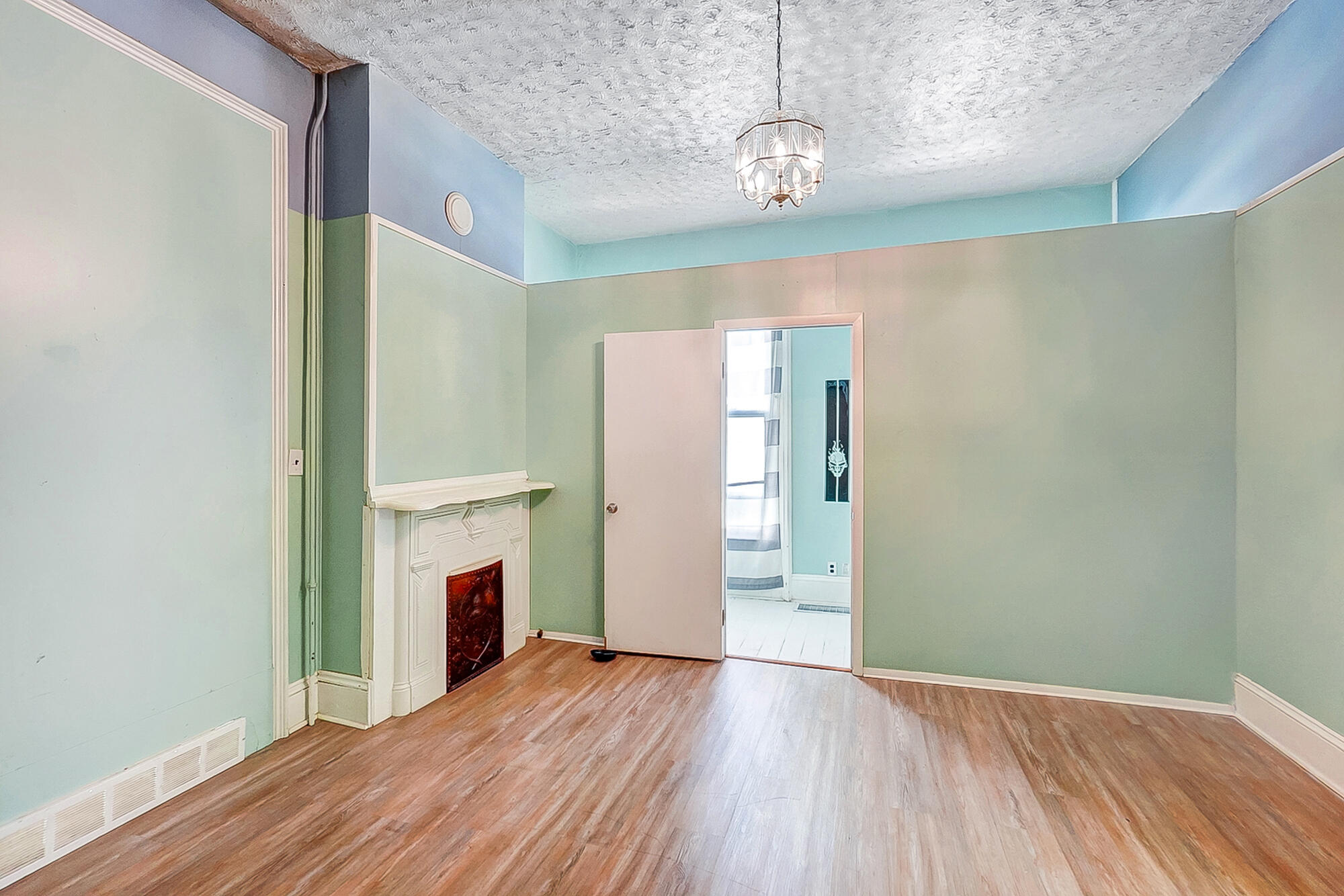 738 Center Street, Springfield, Ohio 45506
