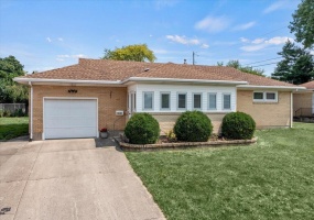 1312 Waltin Lane, Springfield, Ohio 45503, 2 Bedrooms Bedrooms, ,2 BathroomsBathrooms,Residential,For Sale,Waltin,1037567