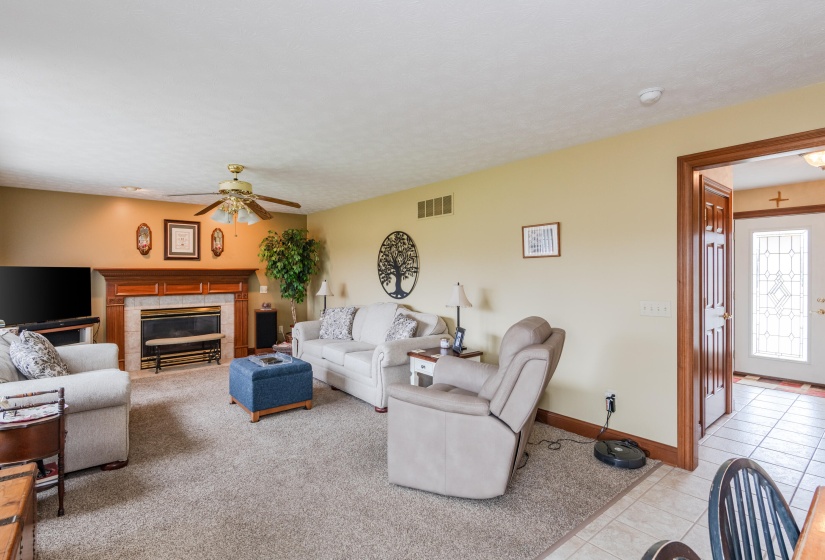 1744 Cranbrook Dr 27