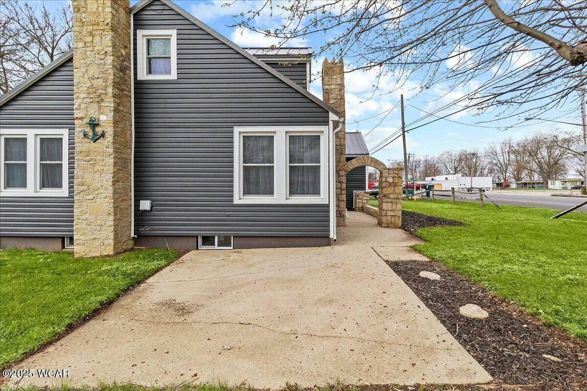 8119 State Route 366, Russells Point, Ohio
