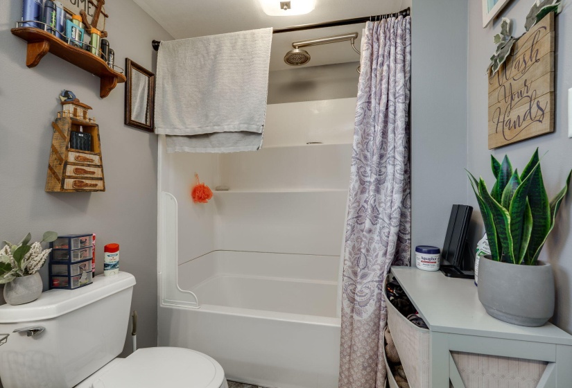 32-web-or-mls-315-w-madison-st