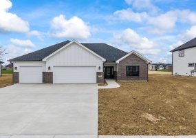 2206 Northbridge Trail, Troy, Ohio 45373, 3 Bedrooms Bedrooms, ,2 BathroomsBathrooms,Residential,For Sale,Northbridge,1037647