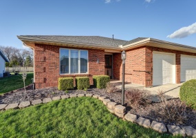 790 Berkshire Drive, Greenville, Ohio 45331, 2 Bedrooms Bedrooms, ,2 BathroomsBathrooms,Residential,For Sale,Berkshire,1037646