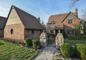721 Tanglewood Drive, Springfield, Ohio 45504, 4 Bedrooms Bedrooms, ,3 BathroomsBathrooms,Residential,For Sale,Tanglewood,1037662