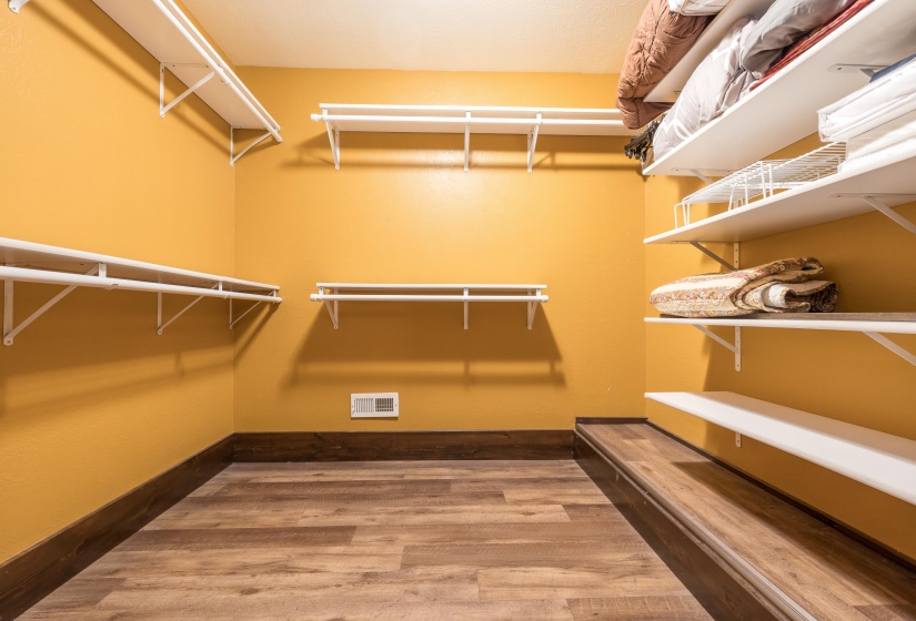 Walk-in closet
