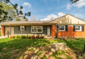 1211 Claybourne Road, Kettering, Ohio 45429, 3 Bedrooms Bedrooms, ,2 BathroomsBathrooms,Residential,For Sale,Claybourne,1037790