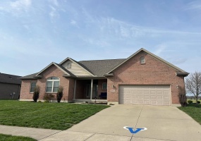 687 Loxley Lane, Troy, Ohio 45373, 3 Bedrooms Bedrooms, ,2 BathroomsBathrooms,Residential,For Sale,Loxley,1037794