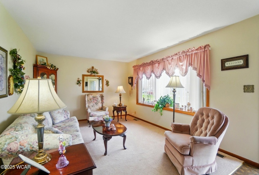 303 Sweaney Avenue, Cairo, Ohio, 3 Bedrooms Bedrooms, ,2 BathroomsBathrooms,Residential,For Sale,Sweaney,306684