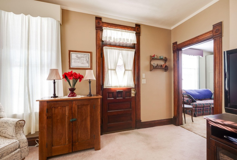6-web-or-mls-326-w-columbus-rd
