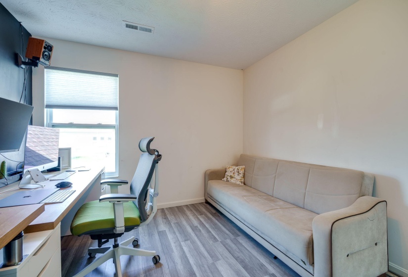 30-web-or-mls-4239-silver-oak-wy
