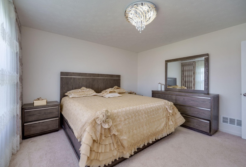 32-web-or-mls-4239-silver-oak-wy
