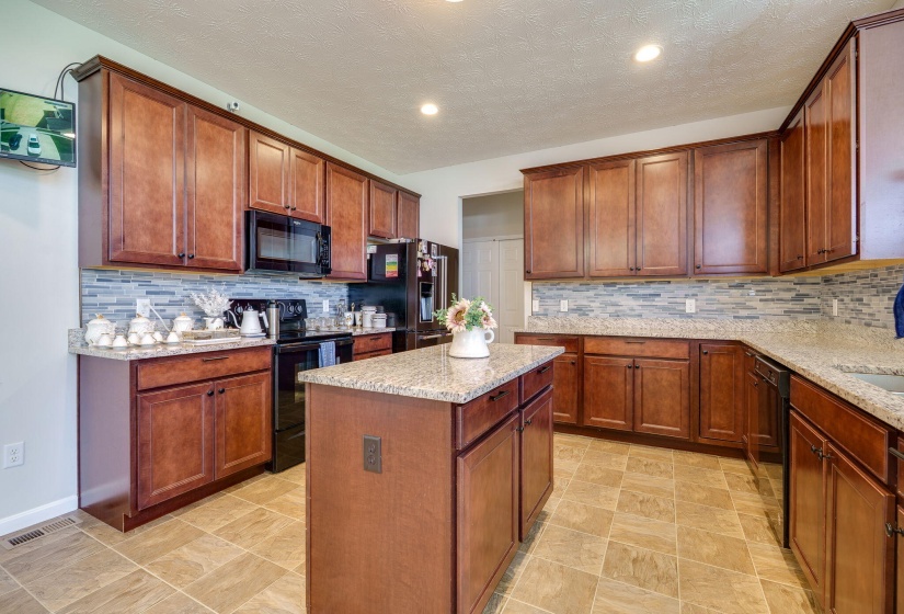 16-web-or-mls-4239-silver-oak-wy