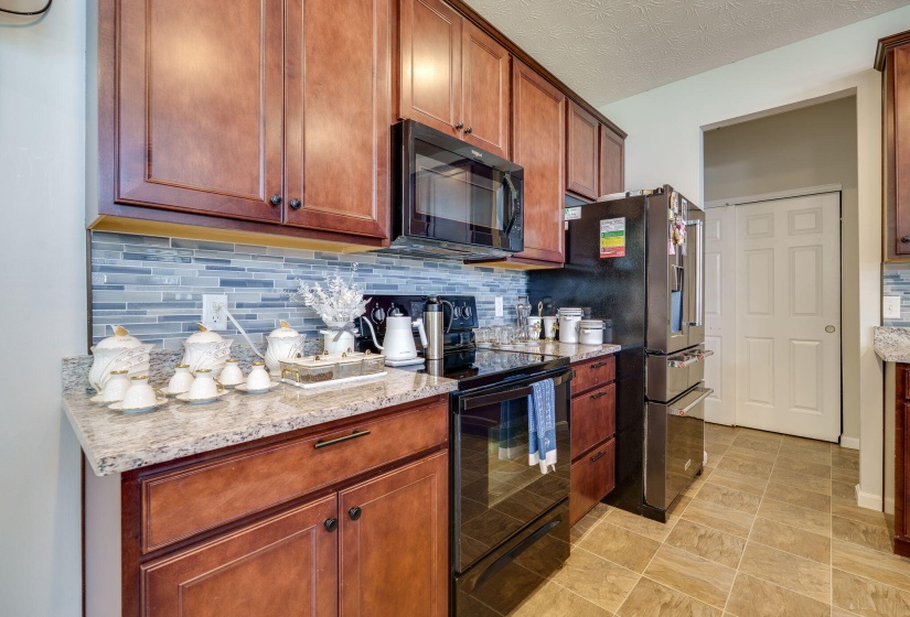 17-web-or-mls-4239-silver-oak-wy