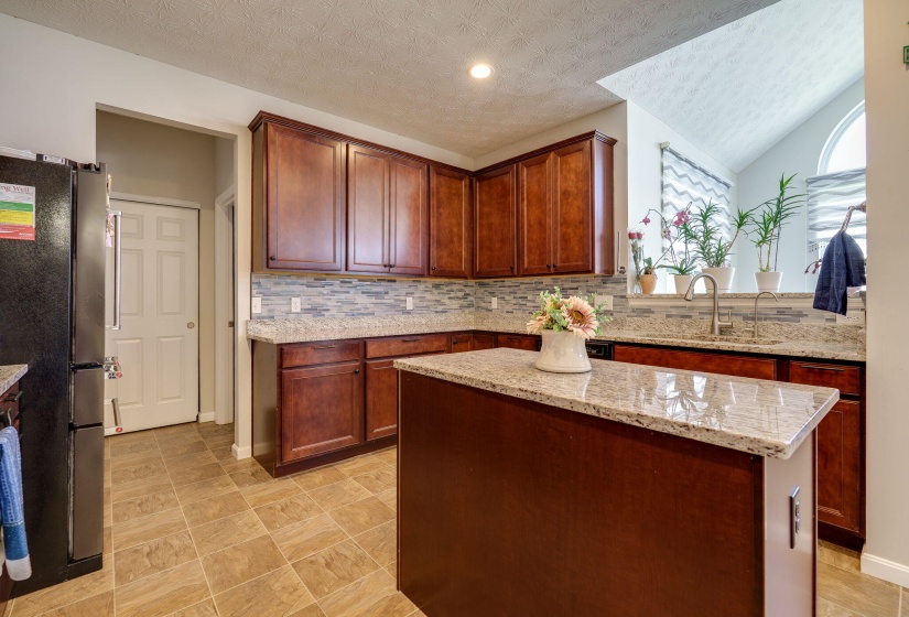 18-web-or-mls-4239-silver-oak-wy