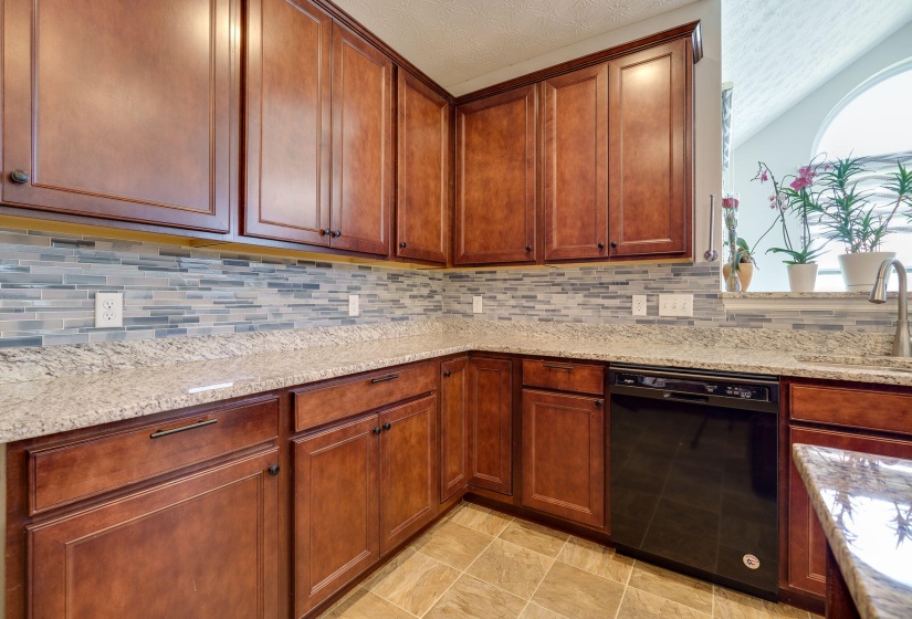 19-web-or-mls-4239-silver-oak-wy
