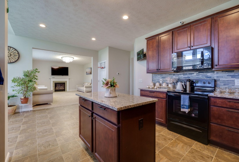 21-web-or-mls-4239-silver-oak-wy