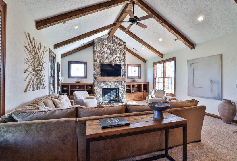 012-Family-Room-2