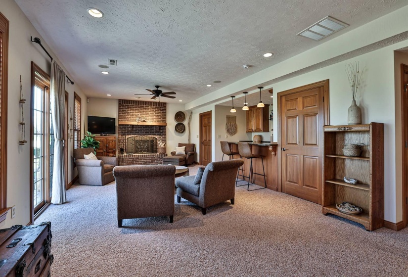 036-Lower-Level-Family-Room