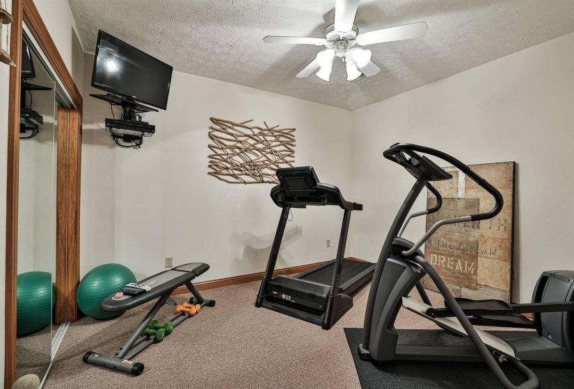 041-Exercise-Room