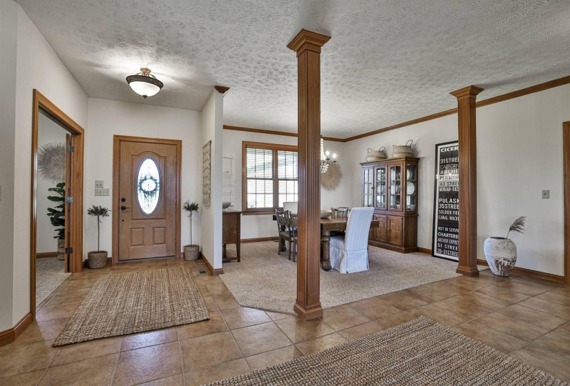 016-Dining-Room-3