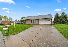 2249 Manhattan Boulevard, Springfield, Ohio 45504, 2 Bedrooms Bedrooms, ,1 BathroomBathrooms,Residential,For Sale,Manhattan,1038003