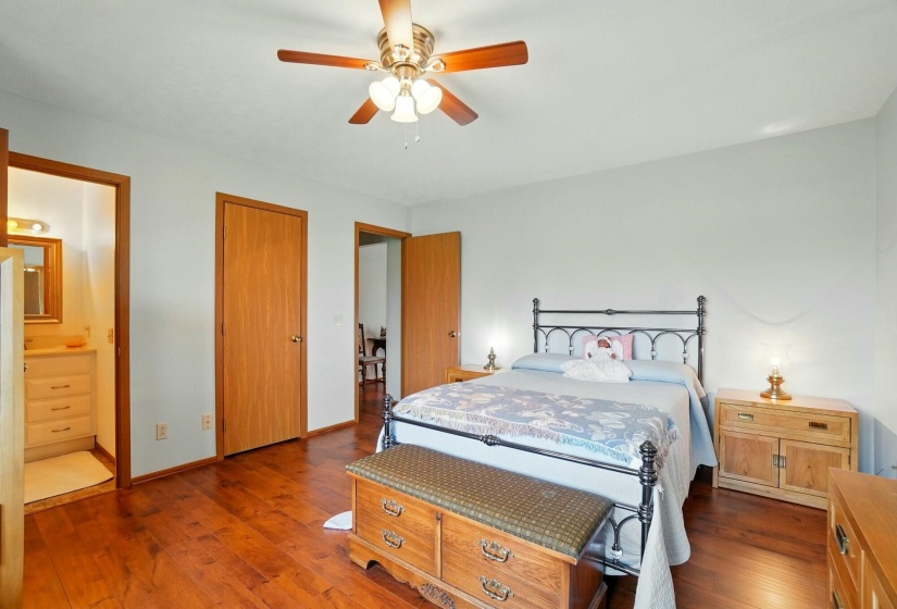 1143 Armsgate Road