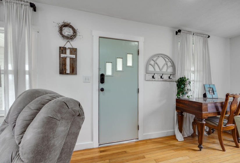 8-web-or-mls-4623-springfield-xenia-rd