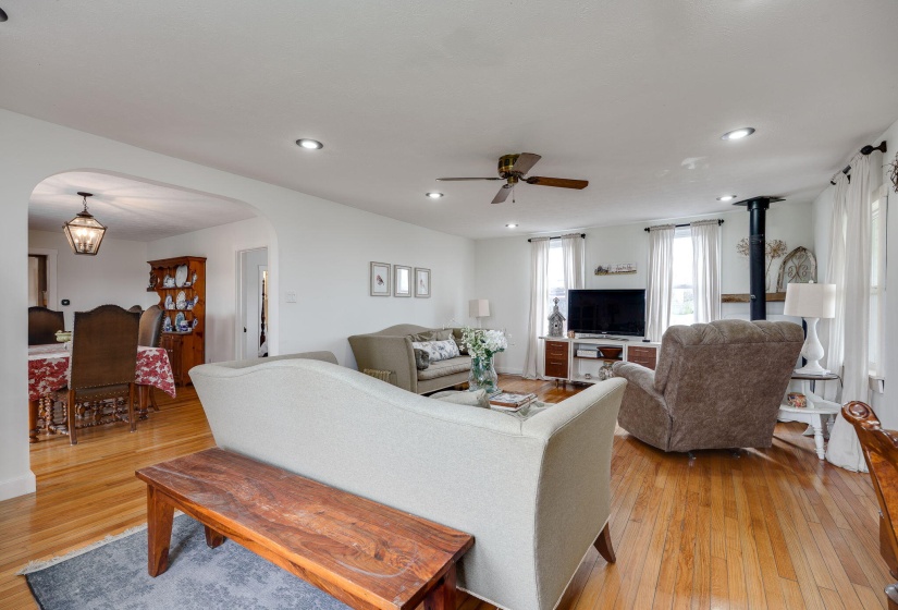 3-web-or-mls-4623-springfield-xenia-rd