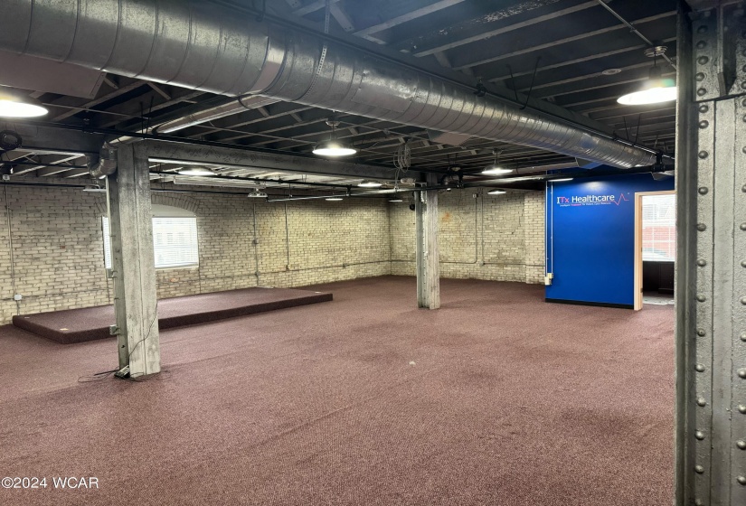 130 Crawford Street, Findlay, Ohio, ,Commercial Lease,For Rent,Crawford,303749
