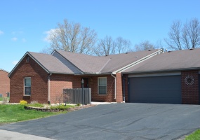 3966 Covington Drive, Springfield, Ohio 45503, 2 Bedrooms Bedrooms, ,2 BathroomsBathrooms,Residential,For Sale,Covington,1038125