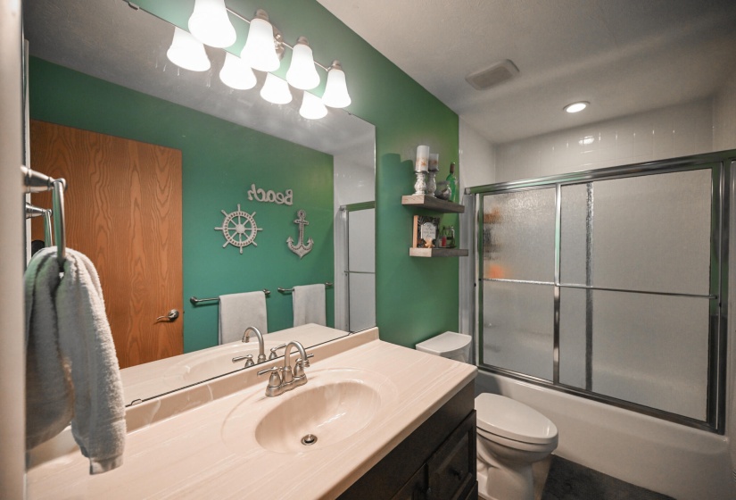Hallway Full Bath