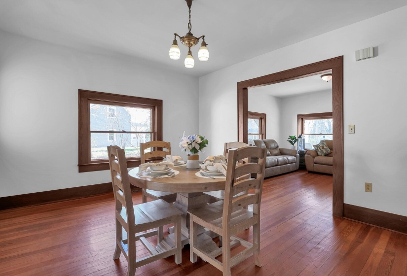 8-web-or-mls-170-n-madison-rd