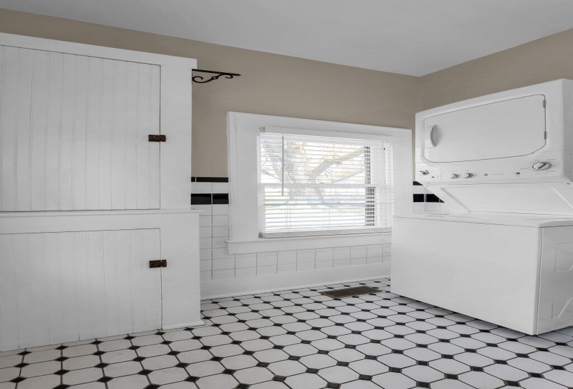 20-web-or-mls-170-n-madison-rd