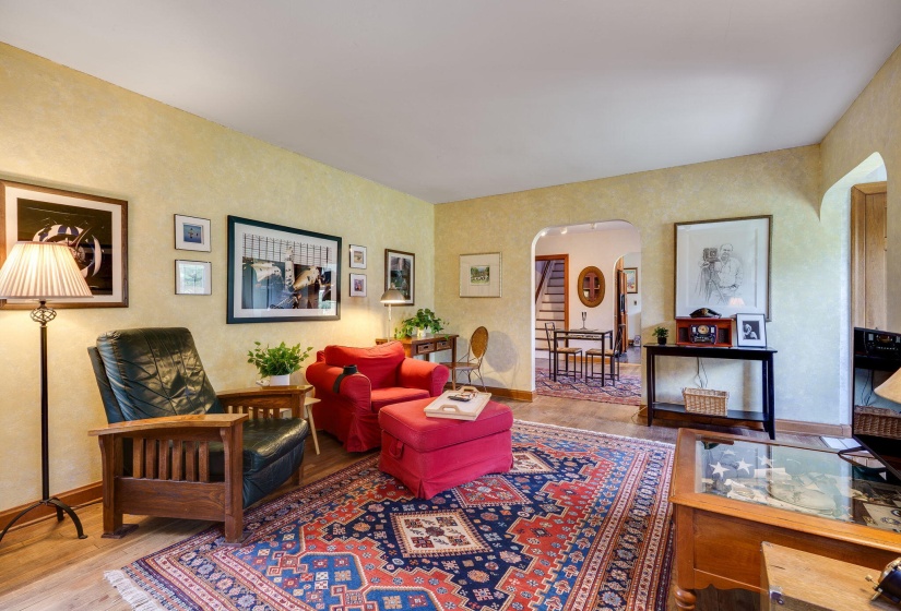 13-web-or-mls-6825-peters-pike