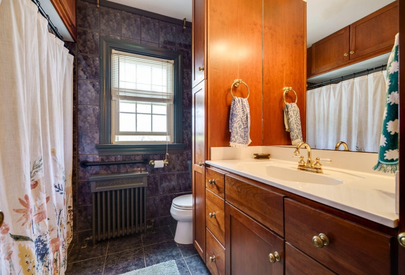 28-web-or-mls-6825-peters-pike