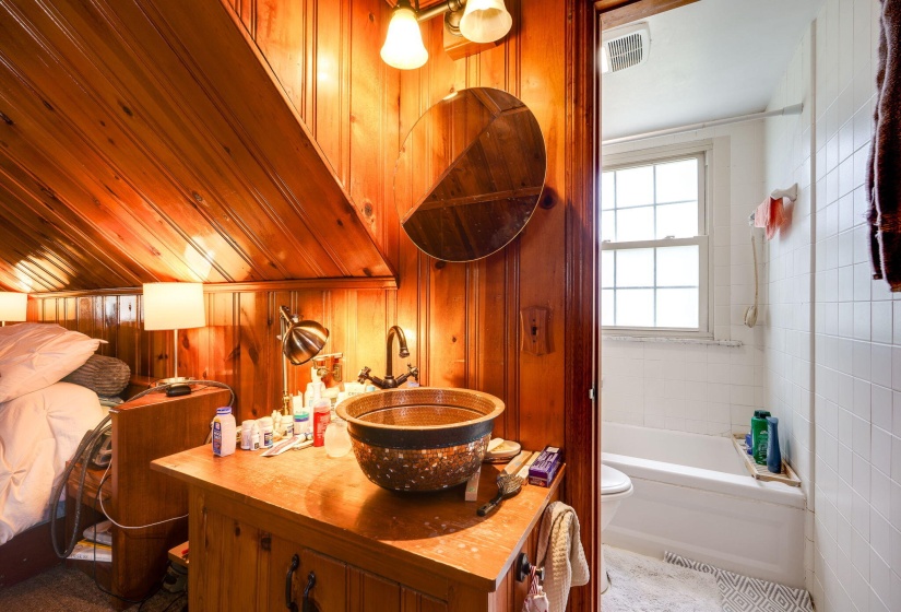 38-web-or-mls-6825-peters-pike
